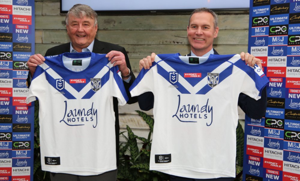 2020/07/Laundy-Hotels-to-become-major-sponsor-of-Bulldogs_Arthur-Laundy-and-Andrew-Hill_200728_Bulldogs-Photography.jpg