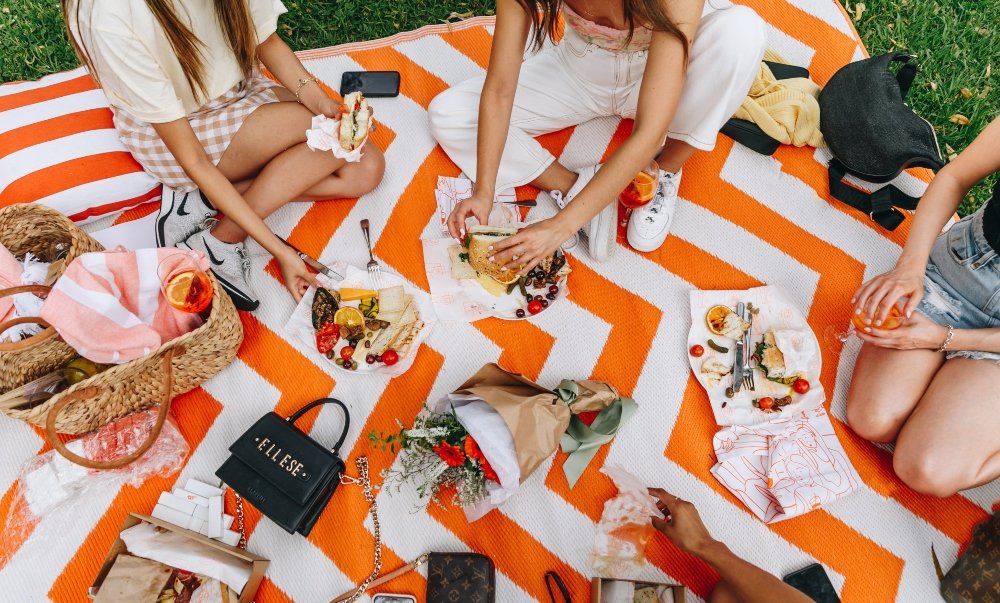 2021/01/Aperol-Picnic.jpg